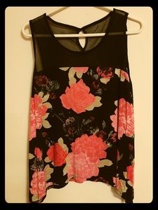 INC International Concepts black & Floral Top L